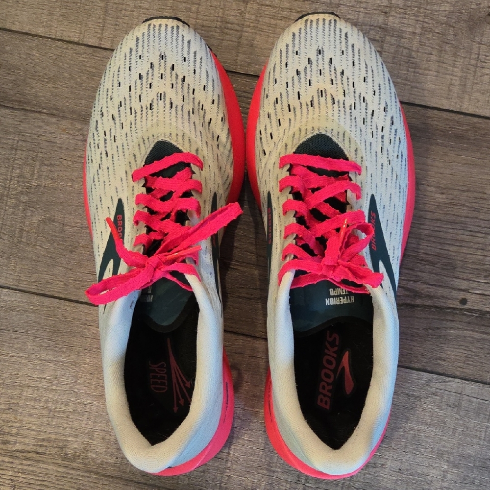 EUC Women's Brooks Mint and Pink DNA Flash Running Shoes Size 11